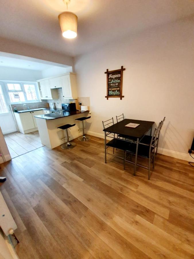 Beautiful 3 Bedroom House At The Sea Front - Amazing Location Southend-on-Sea Luaran gambar
